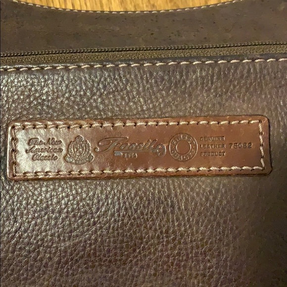 Heavy duty brown leather fossil purse - Picture 9 of 10